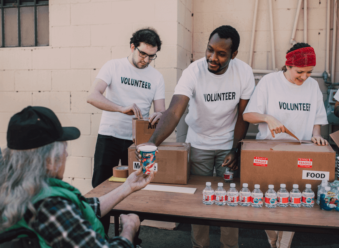 Volunteers taking a gap year to help the poor. 