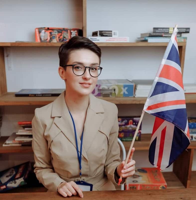 A girl with UK Flag